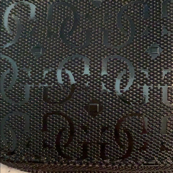 Guess black zip mini wristlet wallet with ID slot - Picture 4 of 10